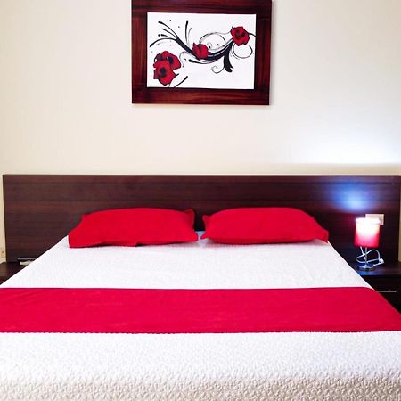 Hotel Pikeiro Blue Манта Экстерьер фото