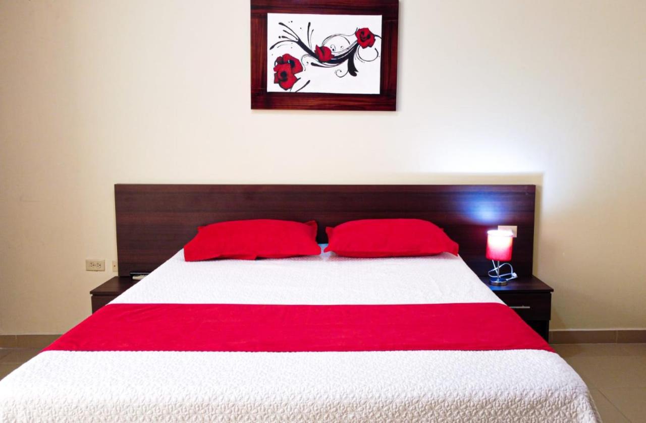 Hotel Pikeiro Blue Манта Экстерьер фото
