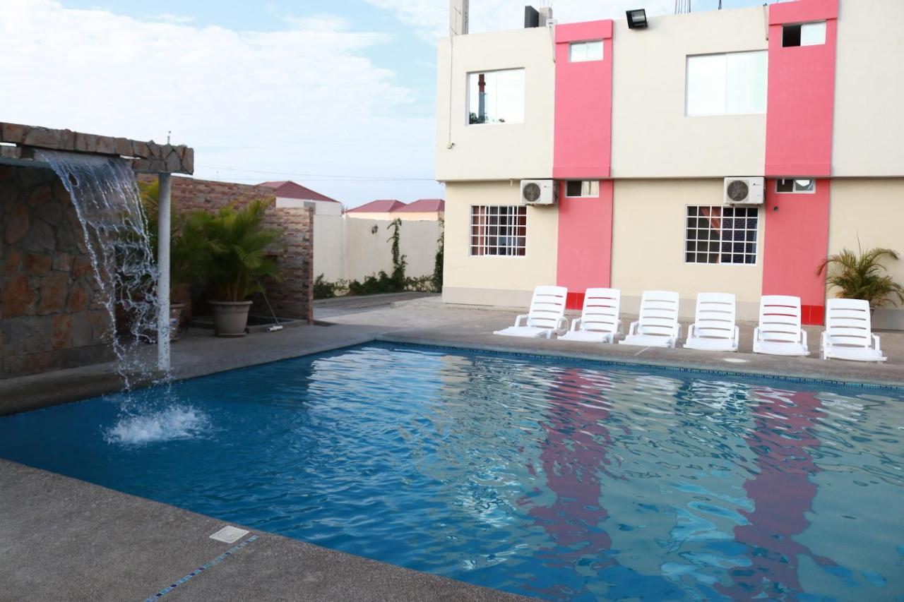 Hotel Pikeiro Blue Манта Экстерьер фото