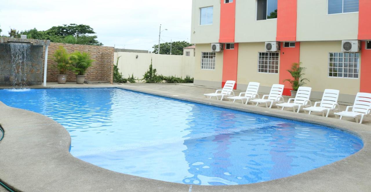 Hotel Pikeiro Blue Манта Экстерьер фото