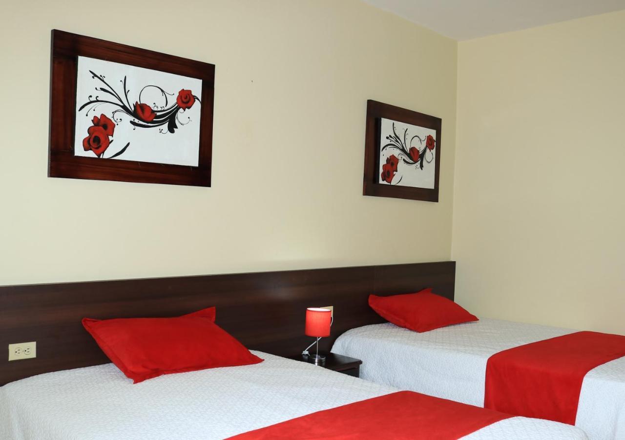 Hotel Pikeiro Blue Манта Экстерьер фото